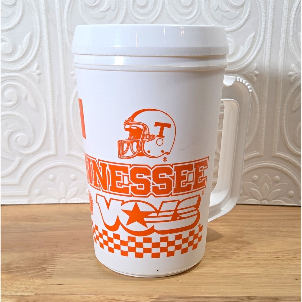 Vintage Tennessee Volunteers 32oz White/Orange Plastic Travel Mug w Handle Lid